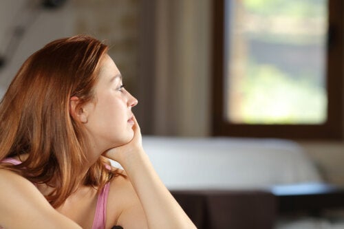 Blickkontakt vermeiden: Warum sehen manche Menschen den anderen nicht in die Augen?