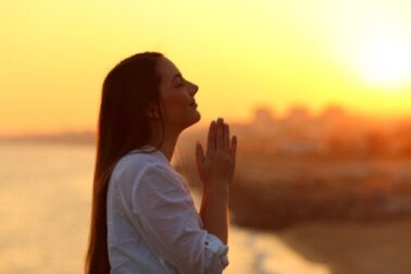 15 Dankbarkeits-Affirmationen für jeden Tag