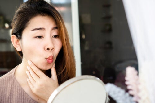 Gesichtsfett verlieren und das Gesicht definieren: 9 Tipps