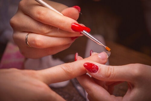 Wie man Nail-Art-Pinsel reinigt
