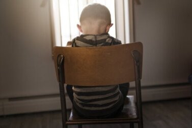 Der Denkstuhl: Ist diese Methode für die Kindererziehung geeignet?