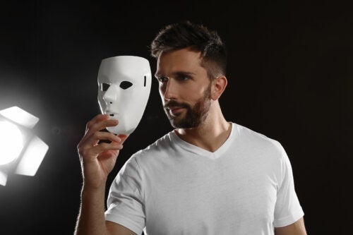 Männlichkeit und Verletzlichkeit: Warum es Männern oft schwerfällt, über Unsicherheit zu sprechen