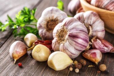 Mythen über Knoblauch und die Fakten