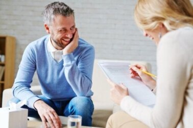 Was ist narrative Therapie und wofür wird sie eingesetzt?