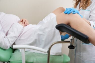 Dammmassage: Was sie das und wie wird sie durchgeführt?