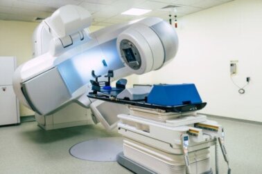 Protonentherapie bei Brustkrebs: Was ist das?
