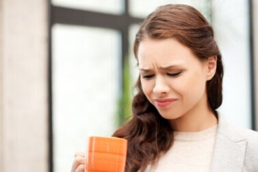 Bitterer Geschmack im Mund: Mögliche Ursachen für Dysgeusie