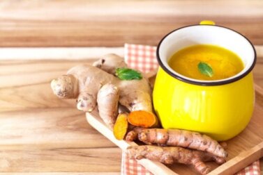 Ingweraufguss mit Zitrone: 7 Eigenschaften und Vorteile