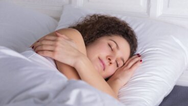 Finde heraus, auf welcher Seite du besser schläfst