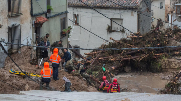 Überschwemmungen in Valencia durch das DANA-Phänomen