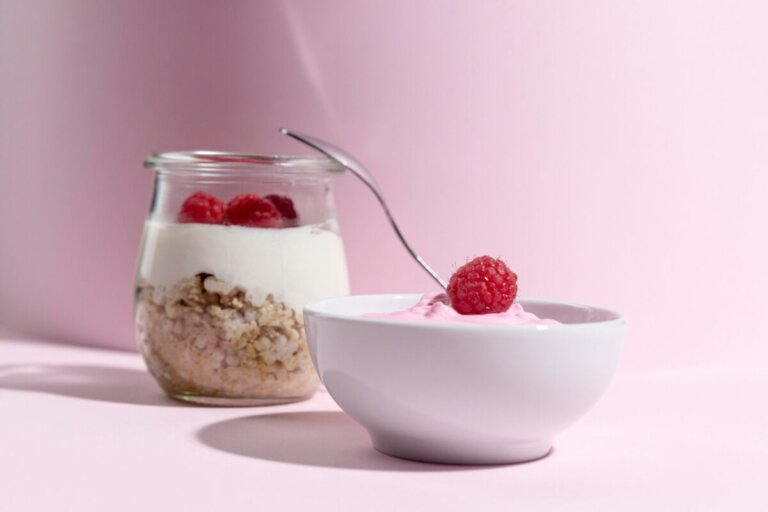 Wie unterscheiden sich Joghurt und Kefir?