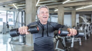 Gewichte ab 50: 7 Tipps für ein risikofreies Training